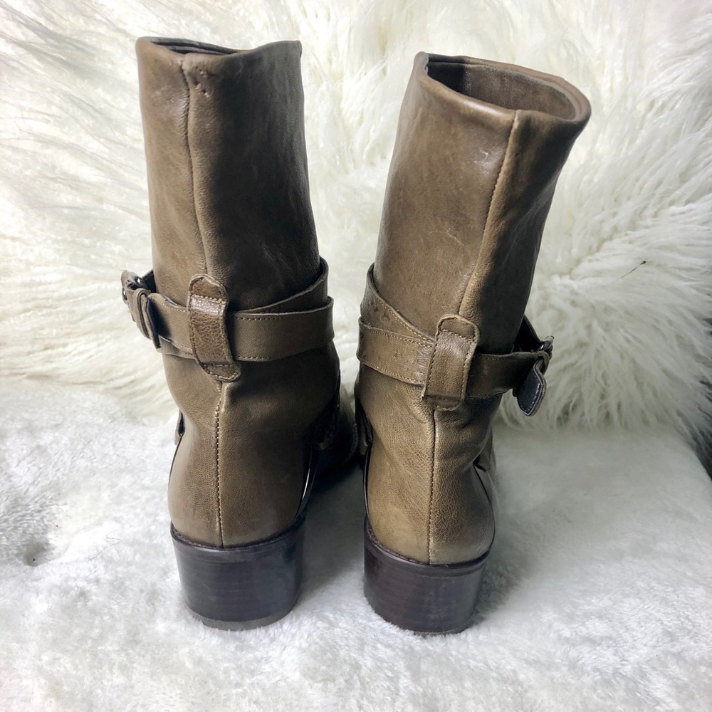 Stuart Weitzman Brown Leather Boot - image 5